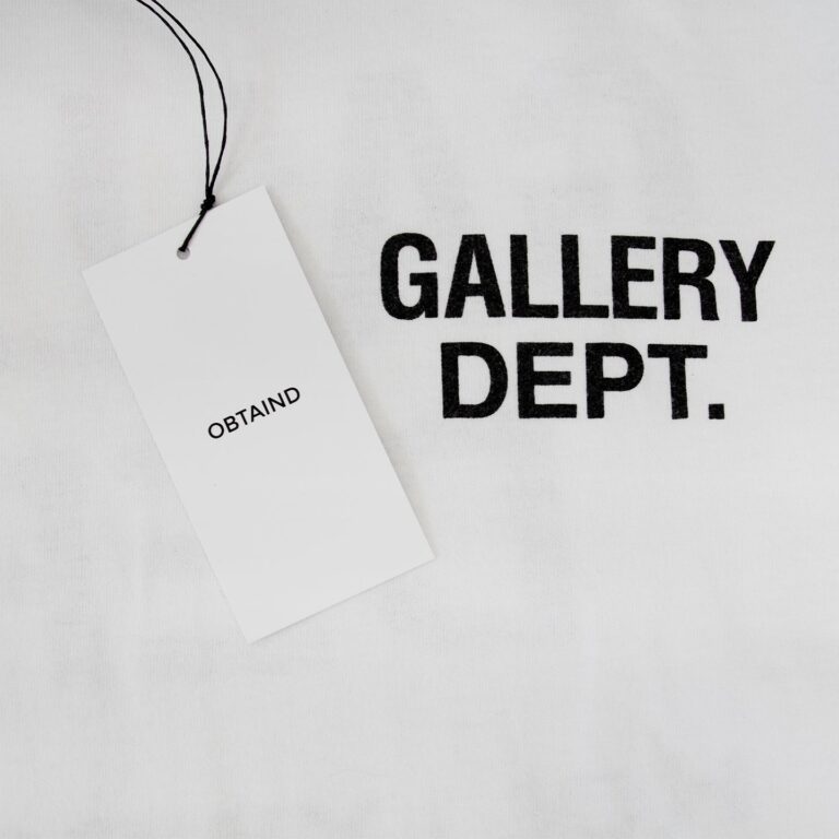 Gallery dept clothing